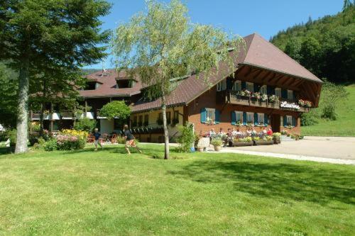 Hotel Lawine Todtnau Exterior photo